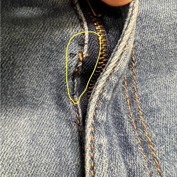 Wax Jeans Distressed Jean shorts (Size L) - Picture 5 of 6